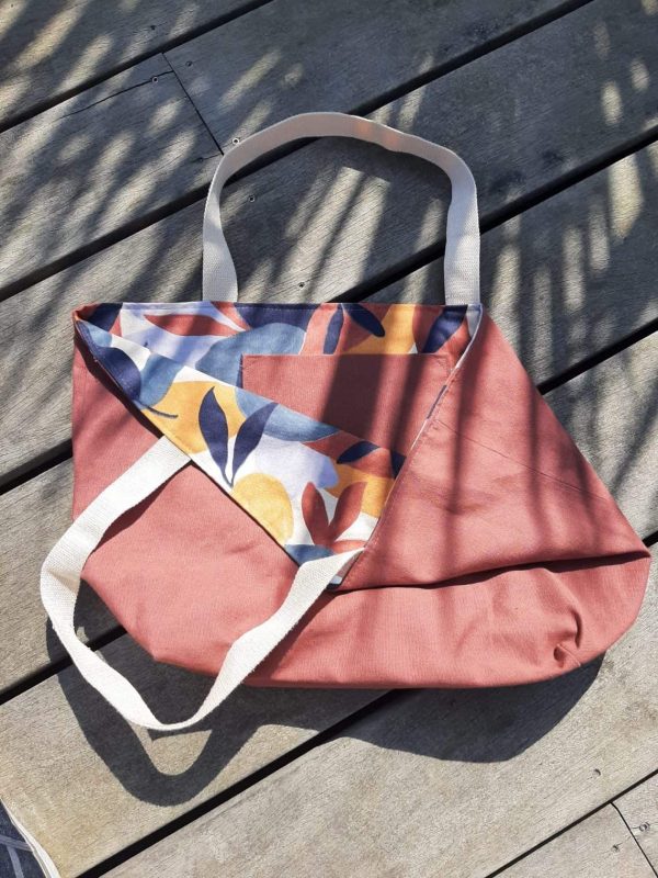 Sac cabas en tissu terracotta, vue intérieure.