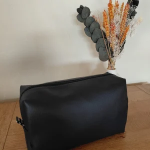 Trousse de toilette homme en simili cuir bleu